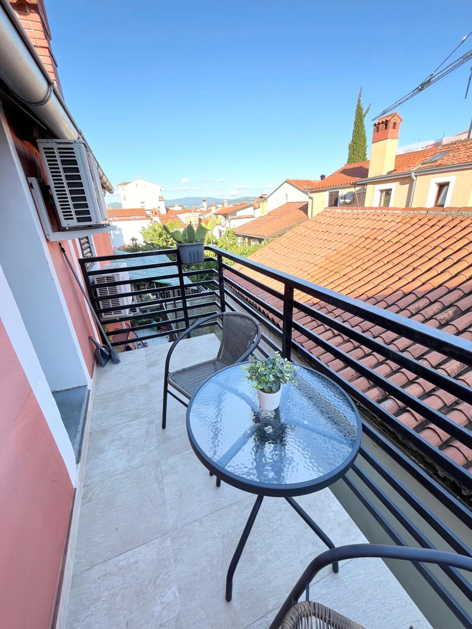 Casa Orange 3 Apartment Копер Екстериор снимка