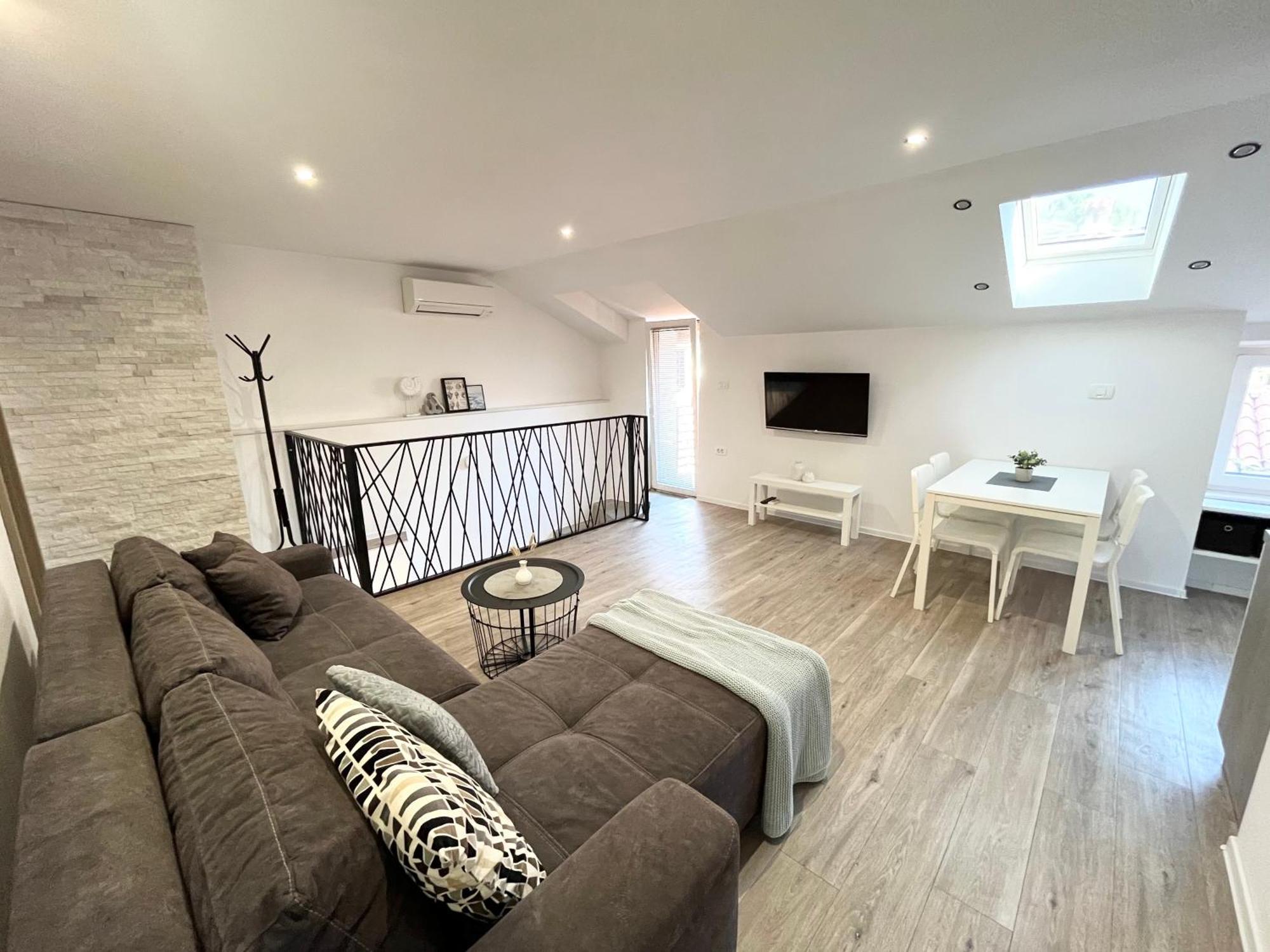 Casa Orange 3 Apartment Копер Екстериор снимка